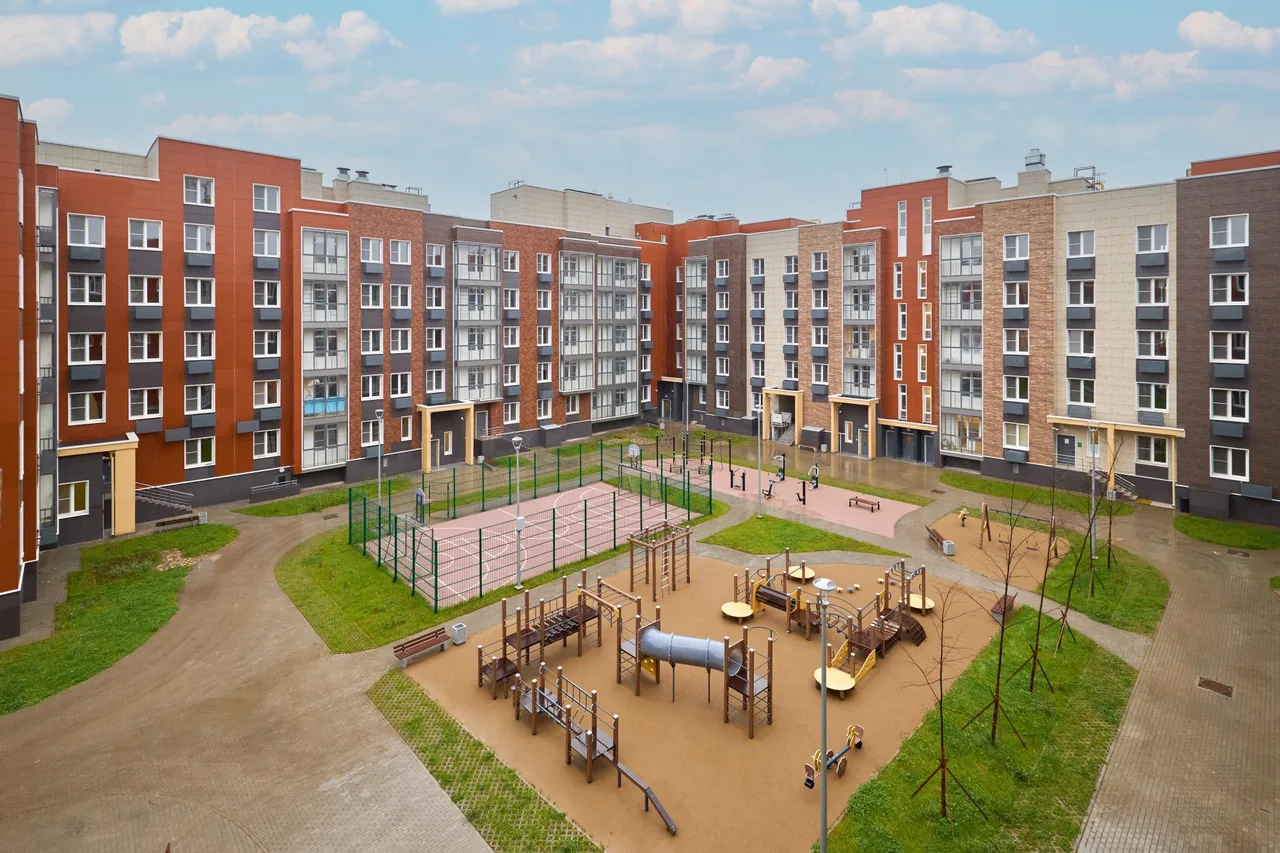 Академика Дыхне ул., д. 8